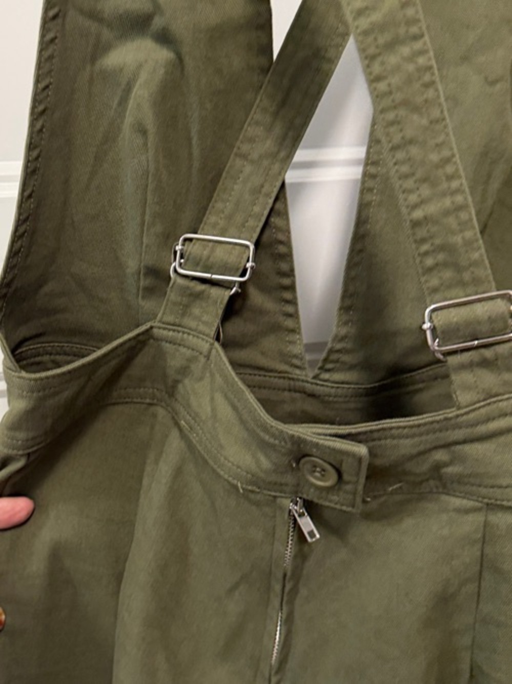 Sincerely Jules Olive Wide-Leg Cross-Back Jumpsuit - Picture 4 of 6